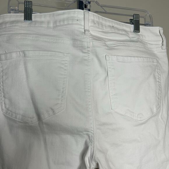 NYDJ white Jeans- 12-scalloped cuff, slight bootcut, casual summer - Picture 3 of 6